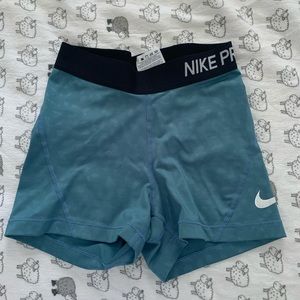Women’s Nike pro spandex shorts